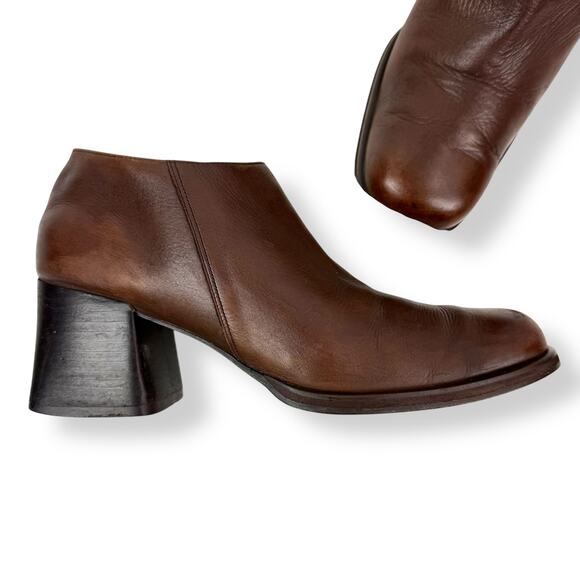 90's KENNETH COLE UNLISTED brown leather chunky heel square toe shoes - Picture 2 of 16